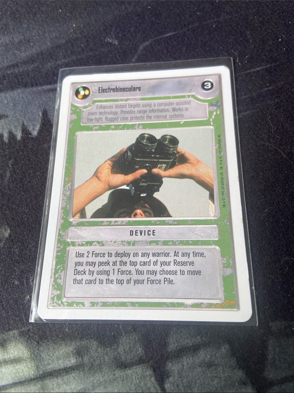 Electrobinoculars, a green Device card from the 1995 Decipher Star Wars